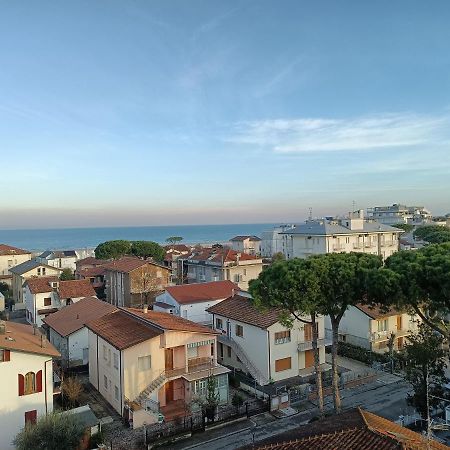 Hotel La Torre Cervia Esterno foto