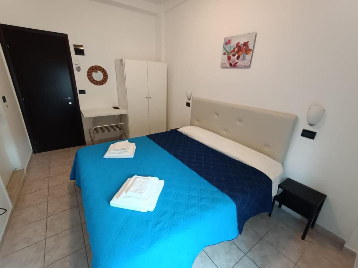 Hotel La Torre Cervia Esterno foto